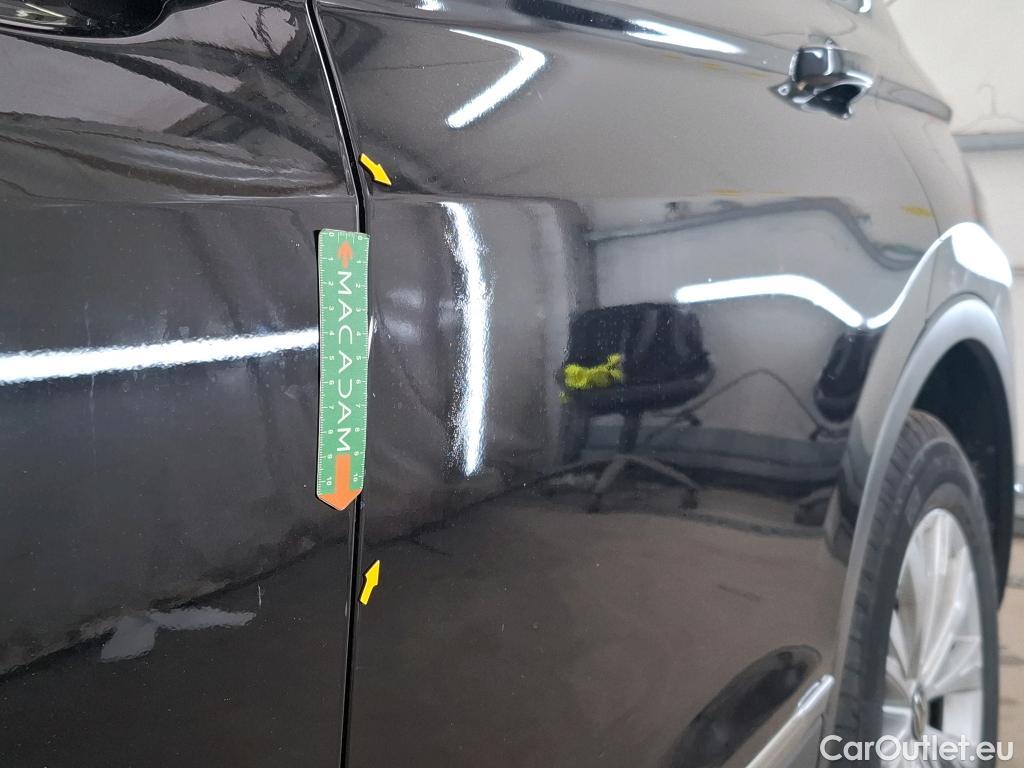  Volkswagen  Tiguan VOLKSWAGEN  / 2020 / 5P / SUV 2.0 TDI 150 DSG7 Life Business #15