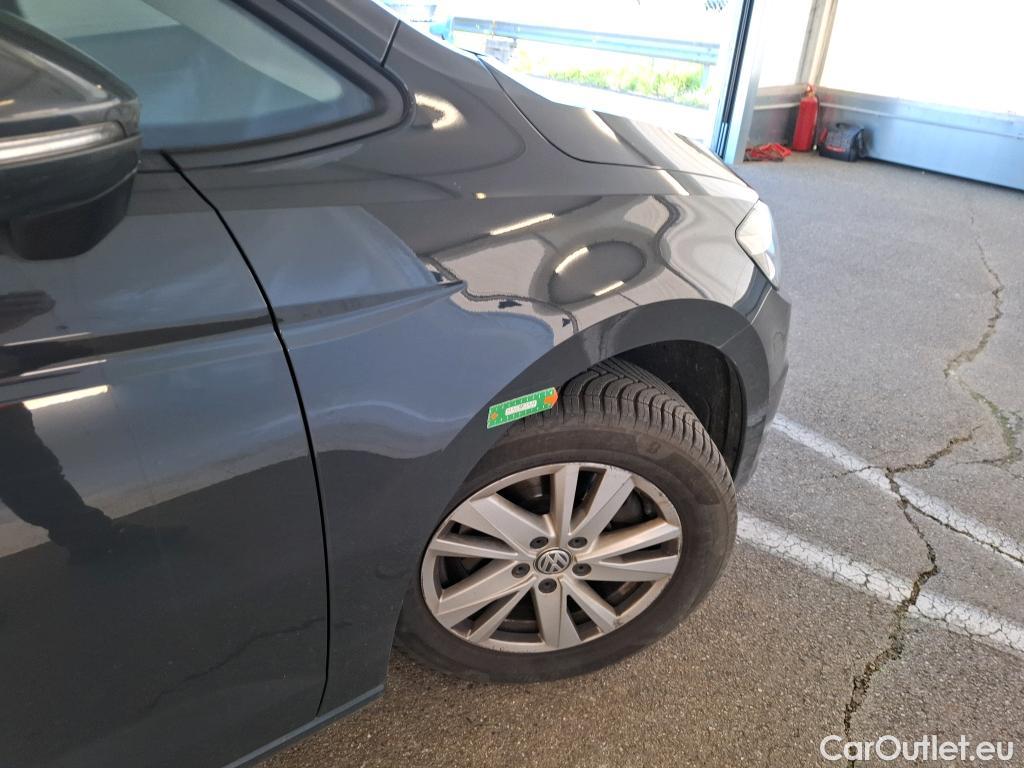  Volkswagen  Touran VOLKSWAGEN  / 2015 / 5P / monospace 2.0 TDI 150 Lounge Business 7 pl #105
