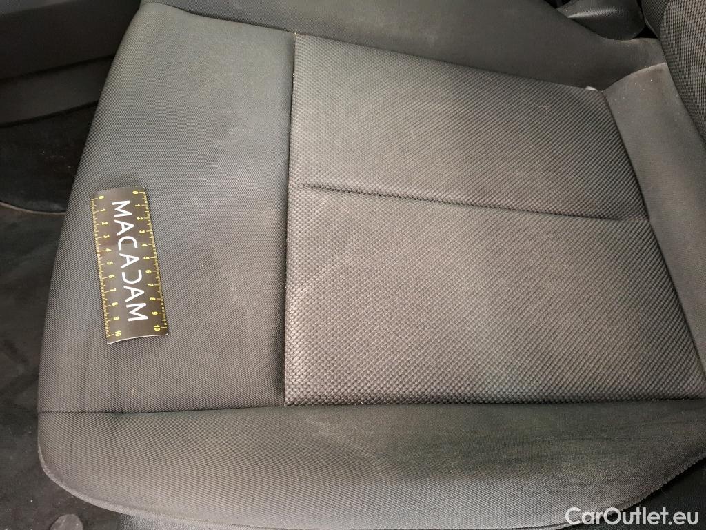  Audi  A3  Berline 35 TDI Business Line 2.0 TDI 150CV BVA7 E6d #17