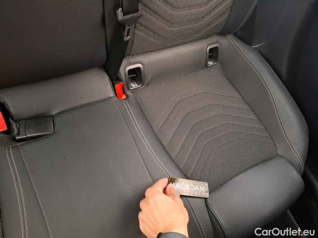  Mercedes  A-Klasse MERCEDES-BENZ Classe A Berline / 2018 / 4P / Berline A 250 e Business Line 8G-DCT #40