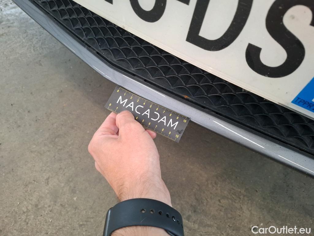  Mercedes  A-Klasse MERCEDES-BENZ Classe A Berline / 2018 / 4P / Berline A 250 e Business Line 8G-DCT #53