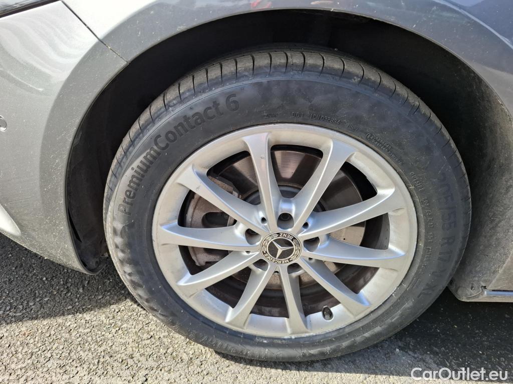  Mercedes  A-Klasse MERCEDES-BENZ Classe A Berline / 2018 / 4P / Berline A 250 e Business Line 8G-DCT #22