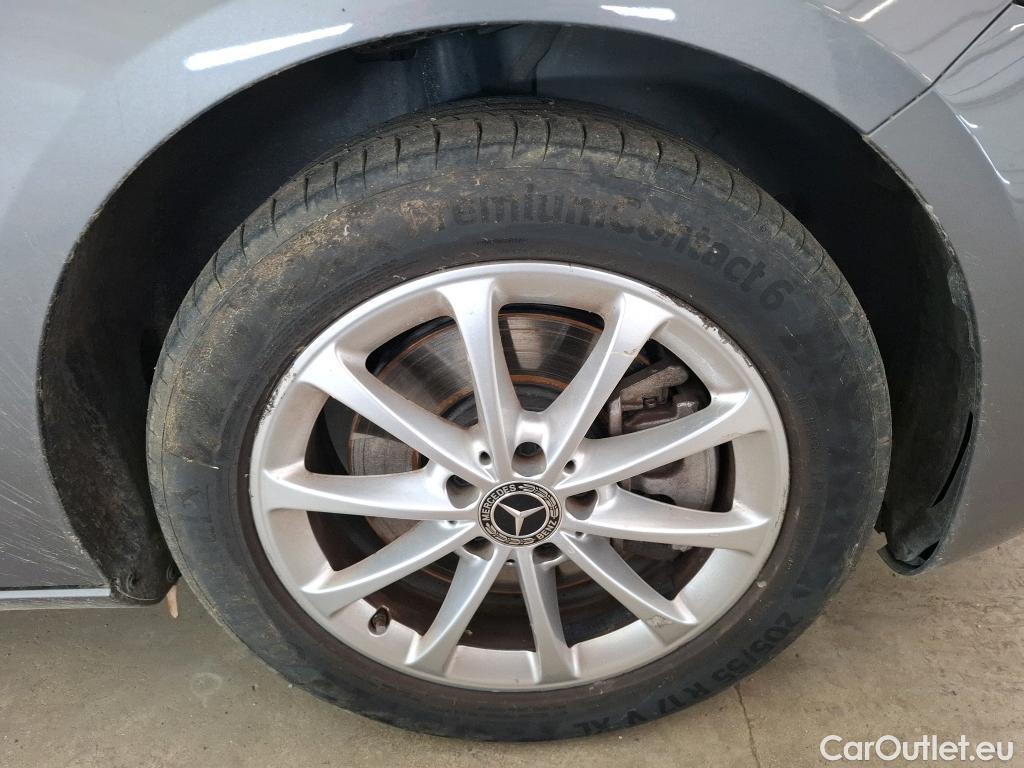  Mercedes  A-Klasse MERCEDES-BENZ Classe A Berline / 2018 / 4P / Berline A 250 e Business Line 8G-DCT #49