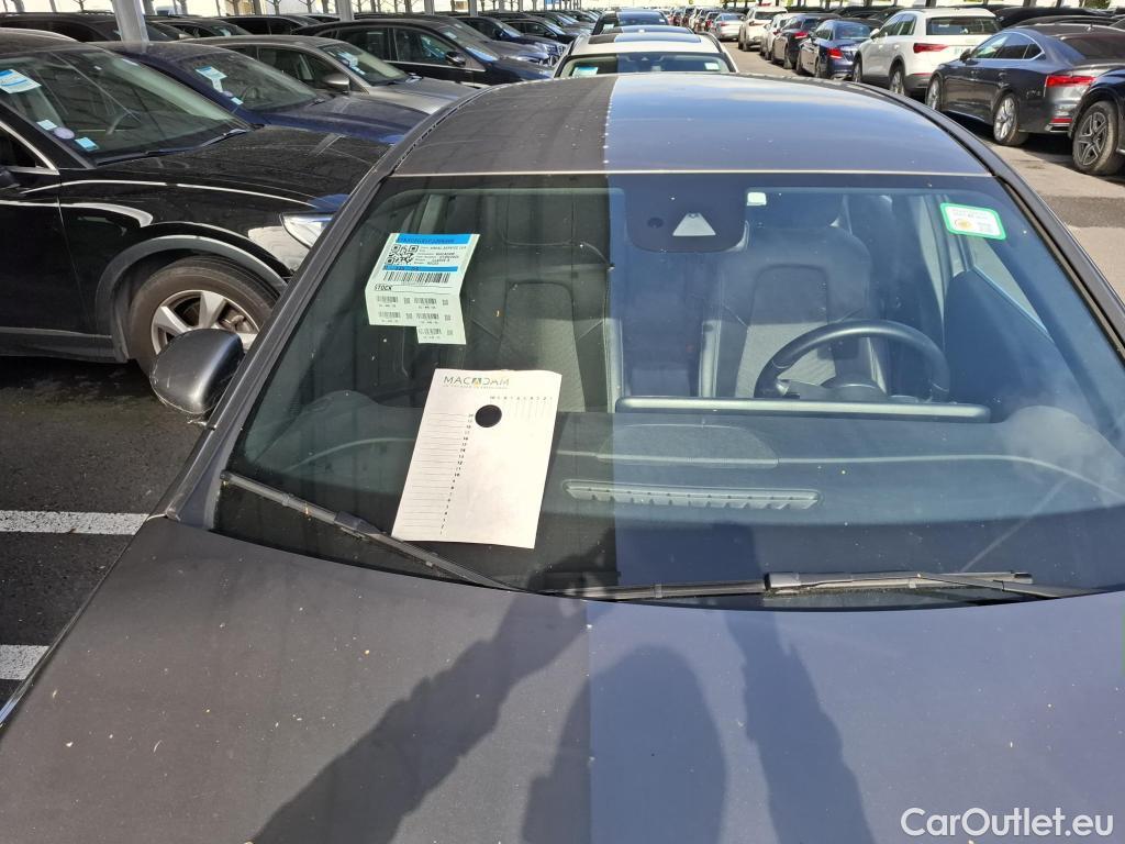  Mercedes  A-Klasse MERCEDES-BENZ Classe A Berline / 2018 / 4P / Berline A 250 e Business Line 8G-DCT #58