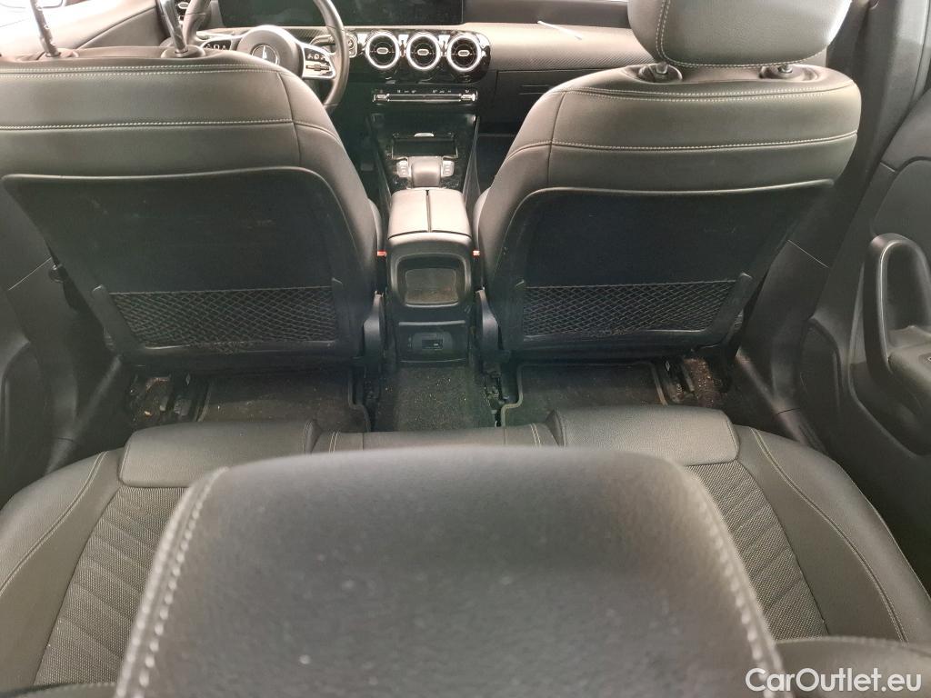 Mercedes  A-Klasse MERCEDES-BENZ Classe A Compact / 2018 / 5P / Berline A 180 d Business Line 8G-DCT #6