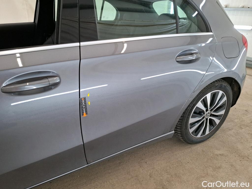  Mercedes  A-Klasse MERCEDES-BENZ Classe A Compact / 2018 / 5P / Berline A 180 d Business Line 8G-DCT #39