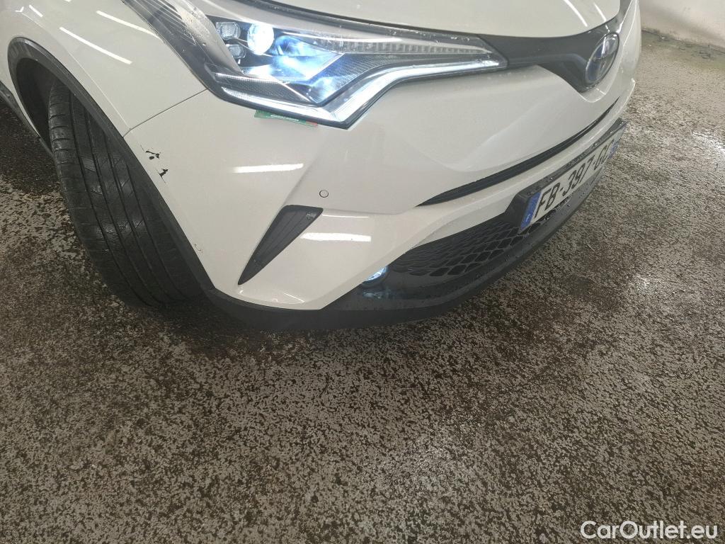  Toyota  C-HR TOYOTA  5p Berline 1.8 HYBRIDE 122 GRAPHIC #3