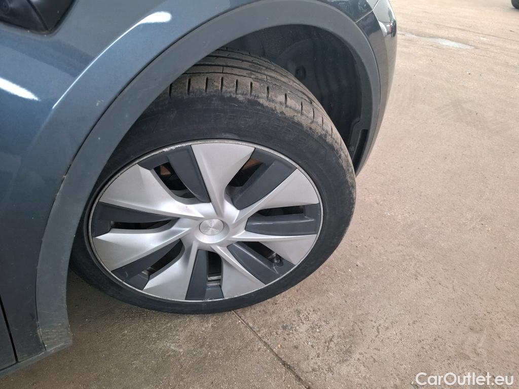  Tesla  Model Y TESLA  / 2021 / 5P / SUV RWD #14