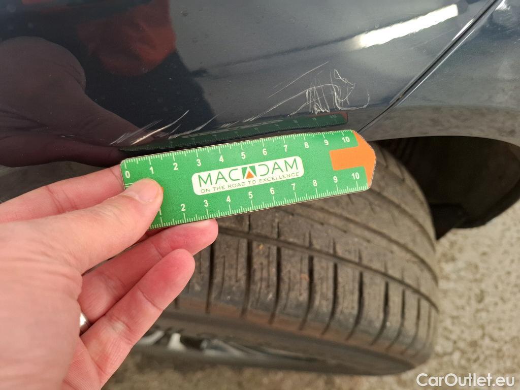  Volvo  XC60 VOLVO  / 2021 / 5P / SUV Recharge T6 340 Geartro Inscription Busi #3