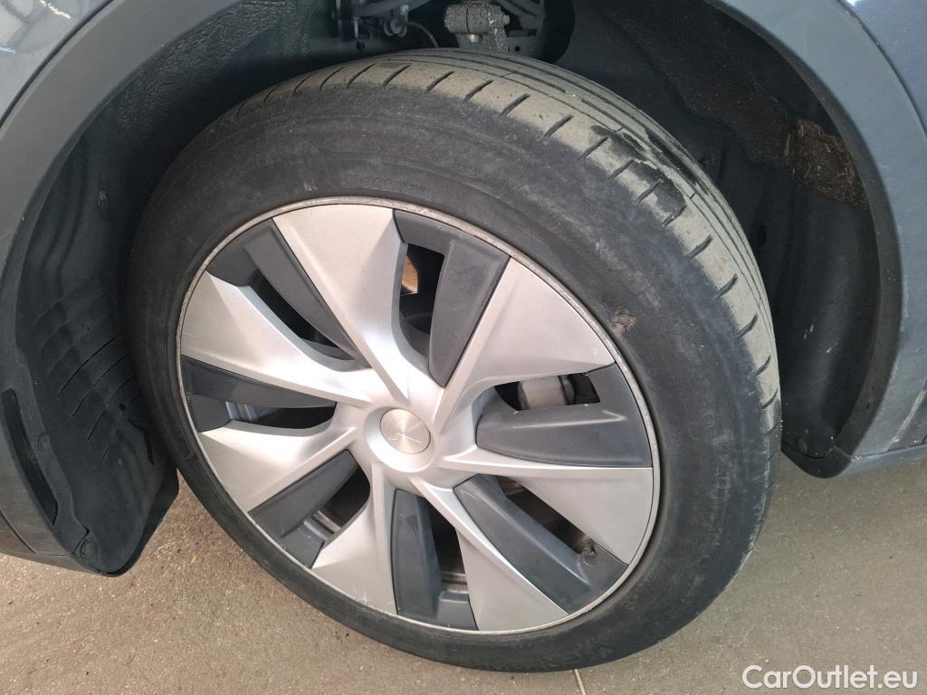  Tesla  Model Y TESLA  / 2021 / 5P / SUV RWD #45
