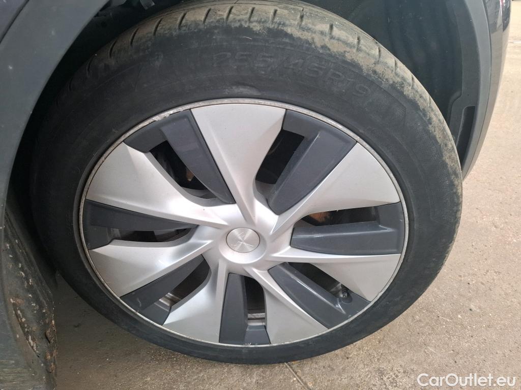  Tesla  Model Y TESLA  / 2021 / 5P / SUV RWD #43