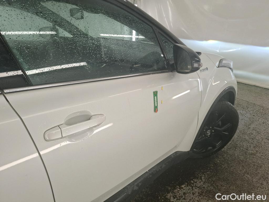  Toyota  C-HR TOYOTA  5p Berline 1.8 HYBRIDE 122 GRAPHIC #1