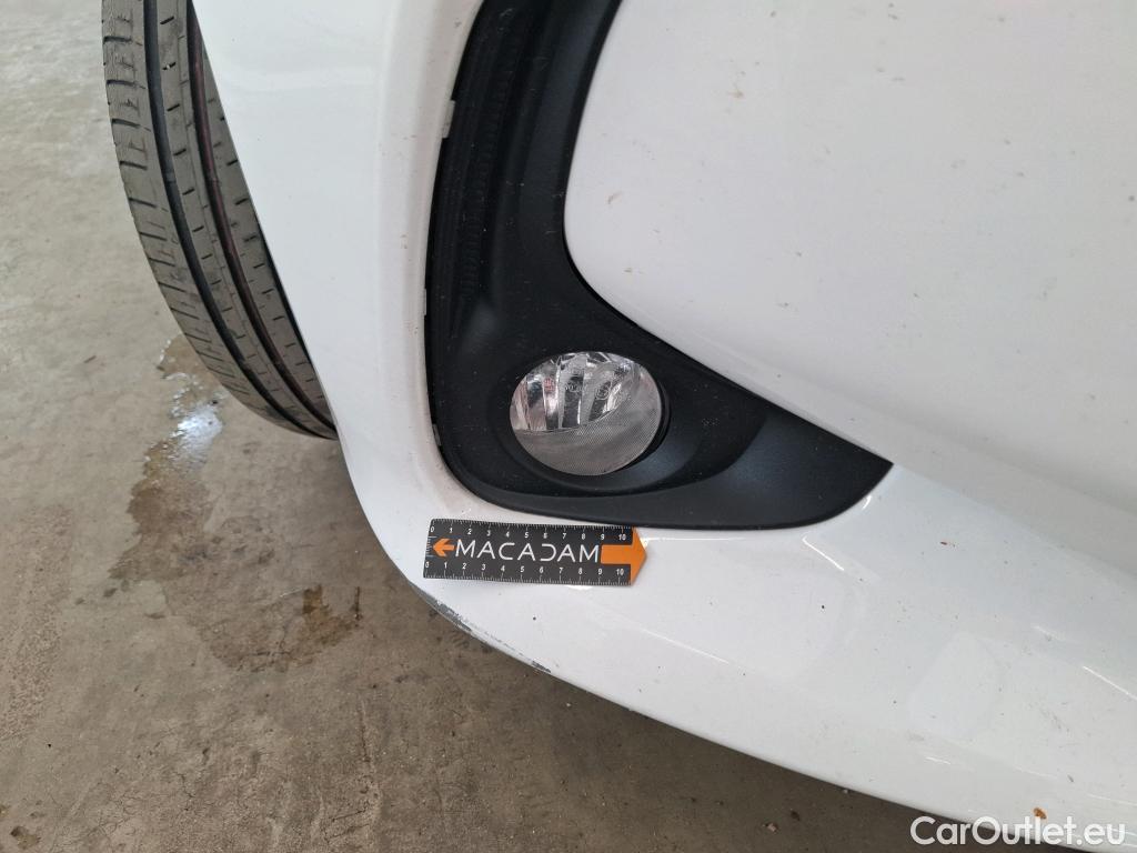  Toyota  Yaris TOYOTA  Hybride / 2019 / 5P / Berline Hybride 116h Dynamic Business Beyond Zer #29
