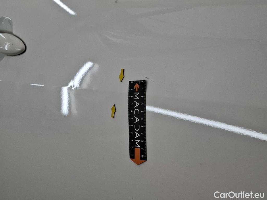  Toyota  Yaris TOYOTA  Hybride / 2019 / 5P / Berline Hybride 116h Dynamic Business Beyond Zer #18