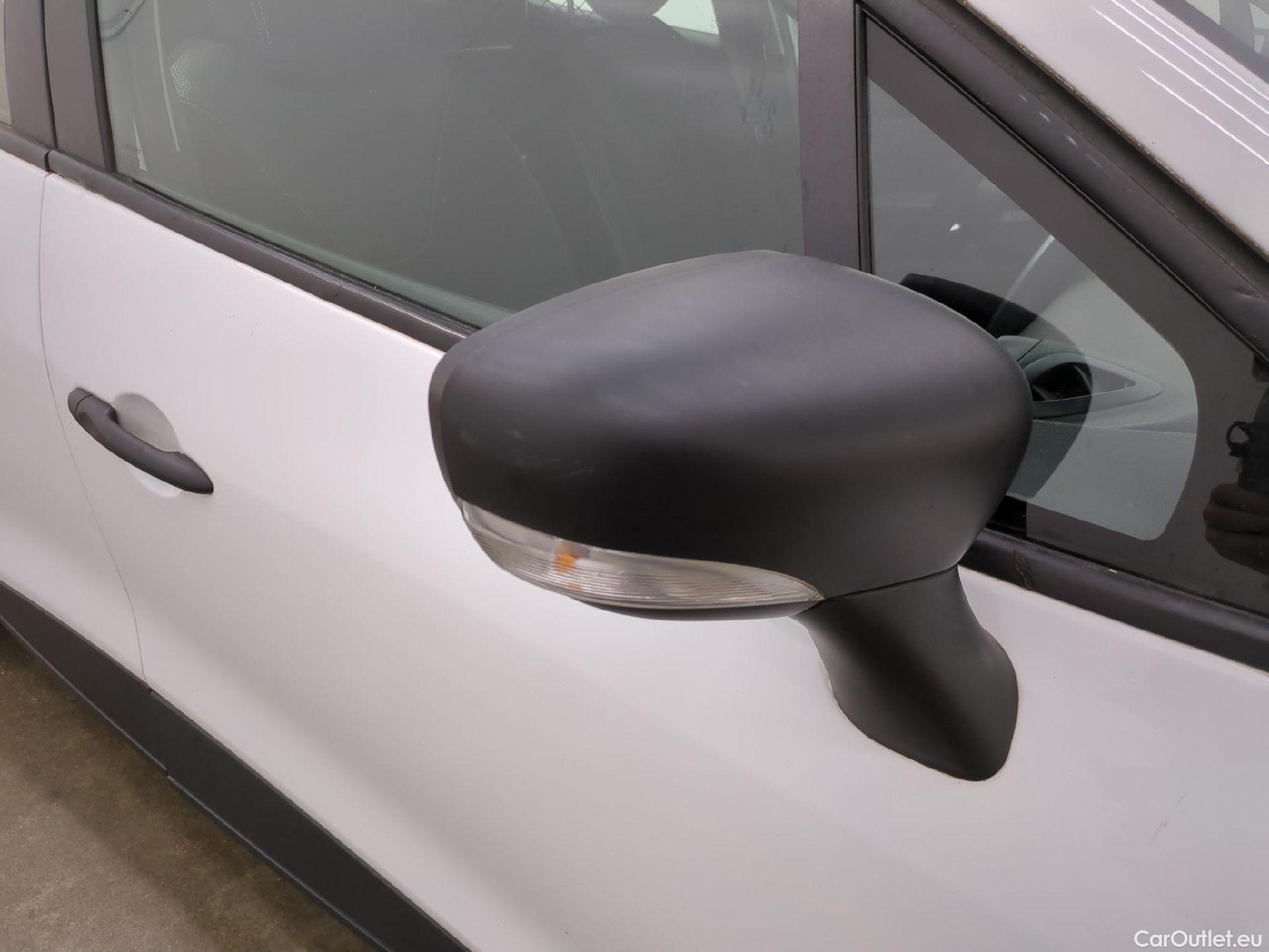  Renault  Clio  IV Air 0.9 TCe 75CV BVM5 E6 #36