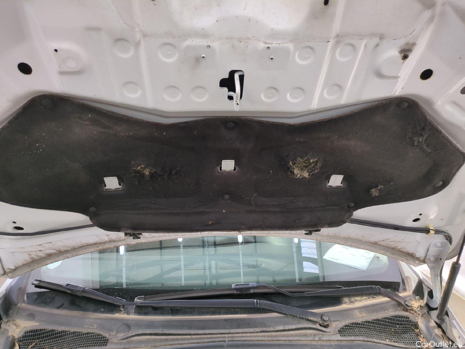 Renault  Clio  IV Air 0.9 TCe 75CV BVM5 E6 #6