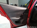  Peugeot  2008 PEUGEOT  / 2019 / 5P / CROSSOVER BLUEHDI 130 EAT8 ALLURE S/S AUT. #121
