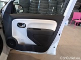  Renault  Twingo RENAULT  / 2014 / 5P / BERLINA 1.0 SCE 51KW LOVELY #97