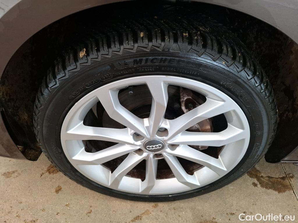  Audi  A4  Berline 40 TDI Design Luxe 2.0 TDI 190CV BVA7 E6 #8