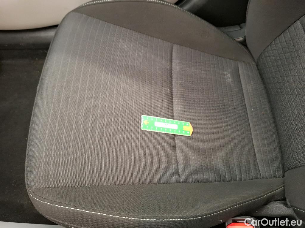  Hyundai  i20  Intuitive 1.2 85CV BVM5 E6d #1