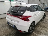i20