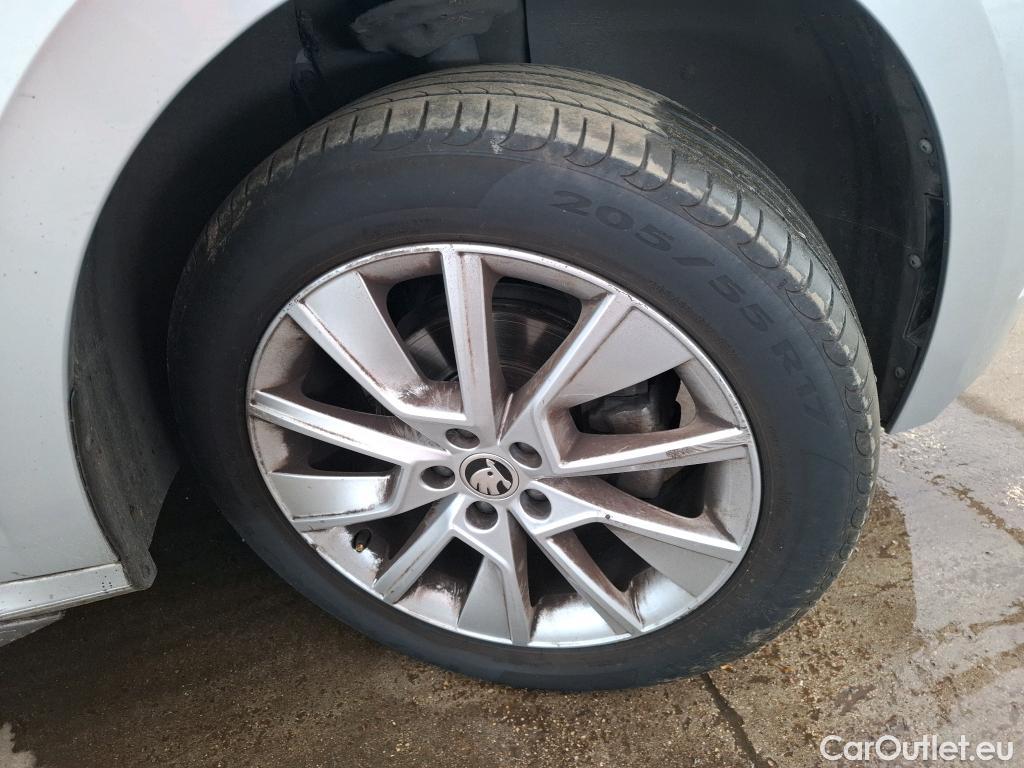  Skoda  KAMIQ  Style 1.0 TSI 110CV BVA7 E6d #25