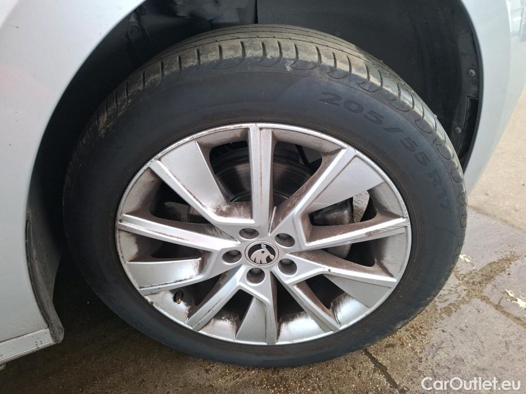  Skoda  KAMIQ  Style 1.0 TSI 110CV BVA7 E6d #26