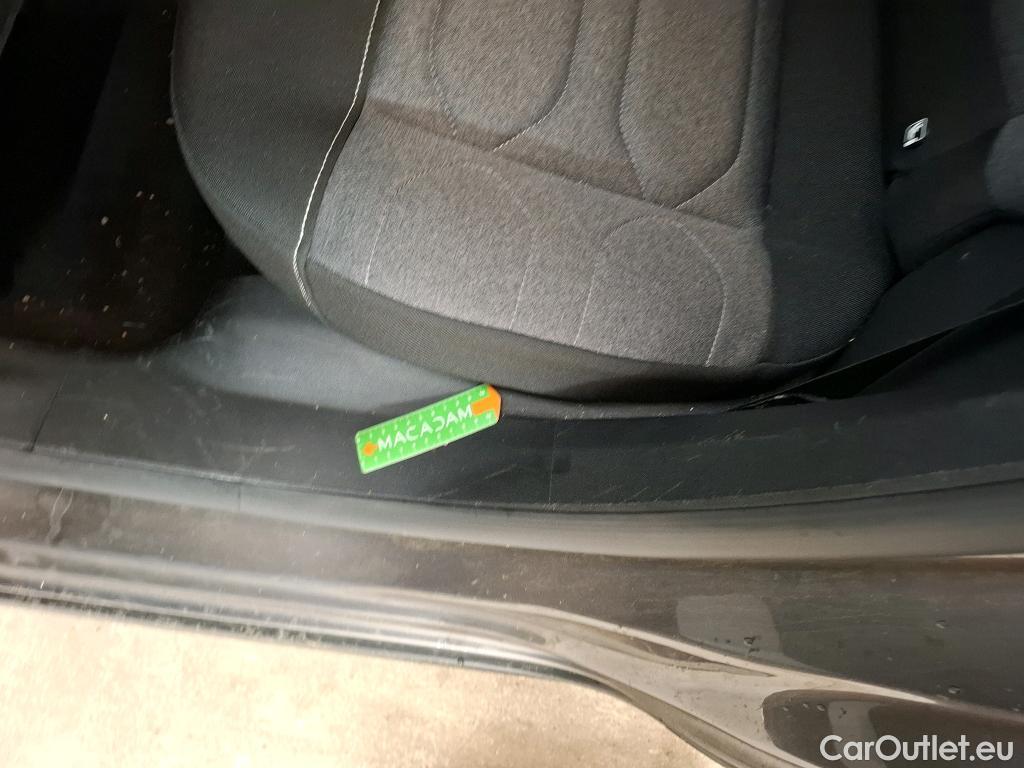  Citroen  C3  Shine Pack 1.2 PureTech 110CV BVA6 6E #6