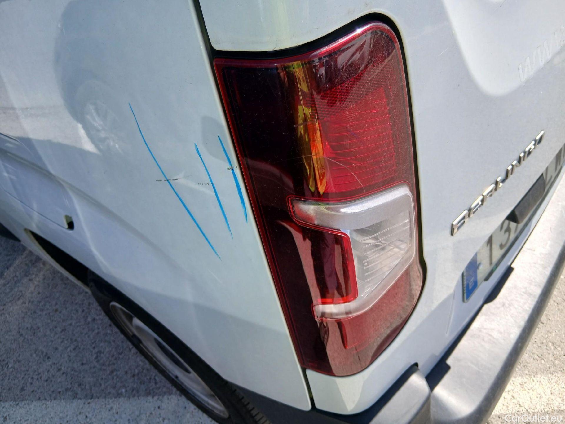  Citroen  Berlingo CITROEN  / 2018 / 3P / furgón derivado de turismo Talla M BlueHDi 100 CONTROL #14