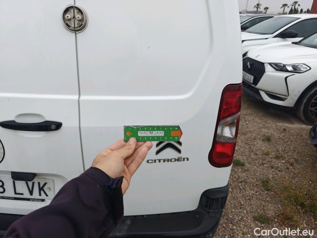  Citroen  Berlingo CITROEN  / 2018 / 4P / furgón derivado de turismo Talla M BlueHDi 100 CLUB #43