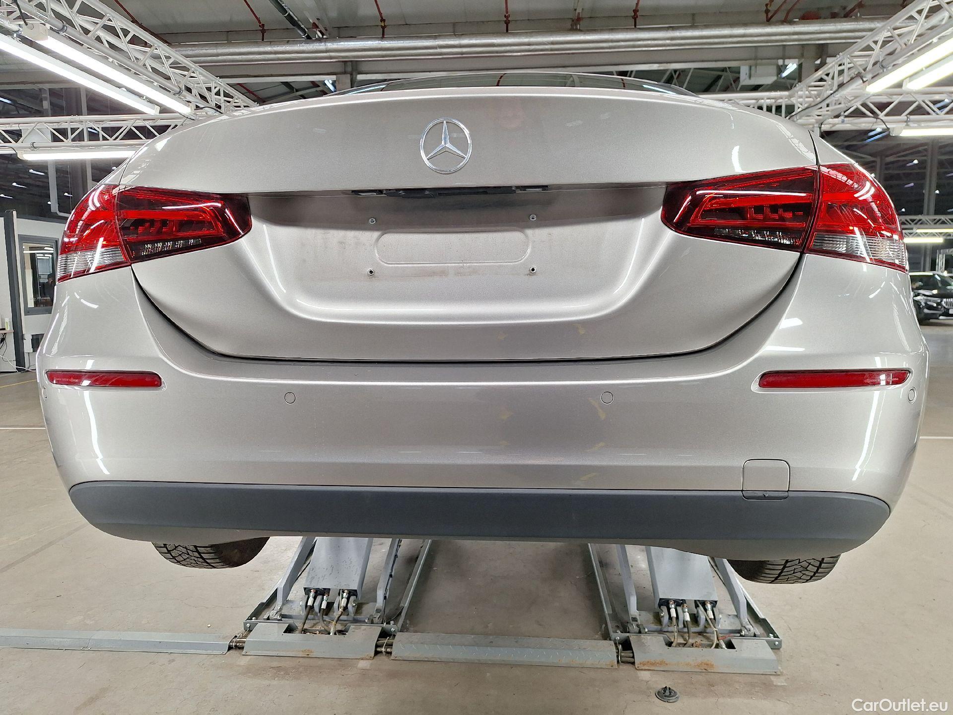 Mercedes  A-Klasse Mercedes, A-Class Berline '18, Mercedes-Benz  Limousine A 180 d DCT Busin #20