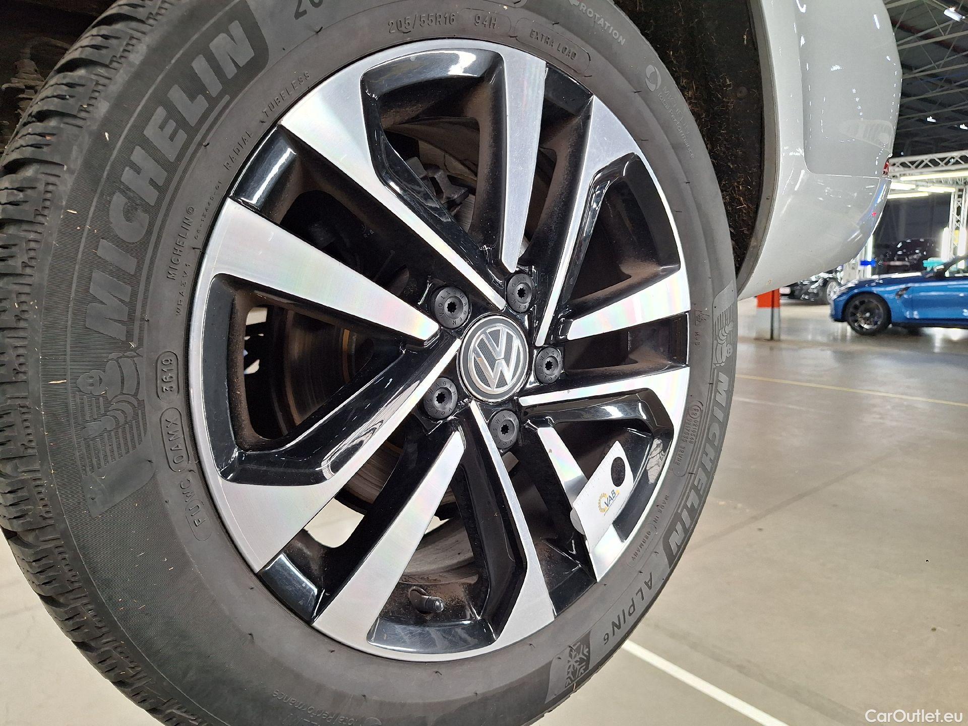  Volkswagen  Golf  VW, VII Var.FL'16, Volkswagen Variant 1.6 TDi IQ.Drive 5d #54