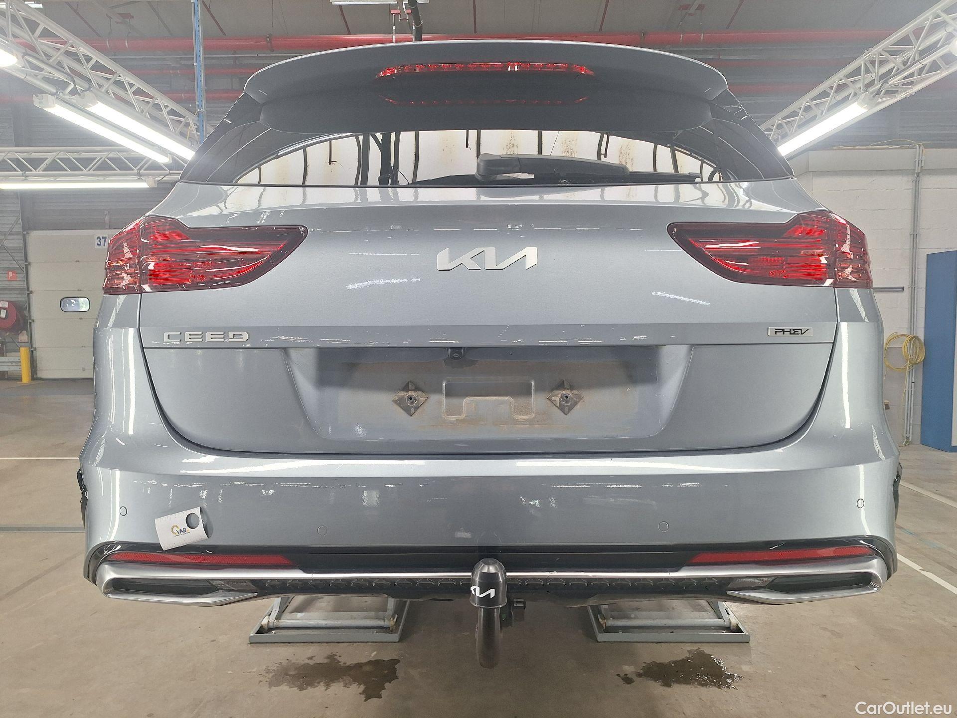  KIA  Cee'd Kia, Ceed SW FL'21 PHEV, KIA  Sportswagon Business Line 1.6 GDi PHEV D #53