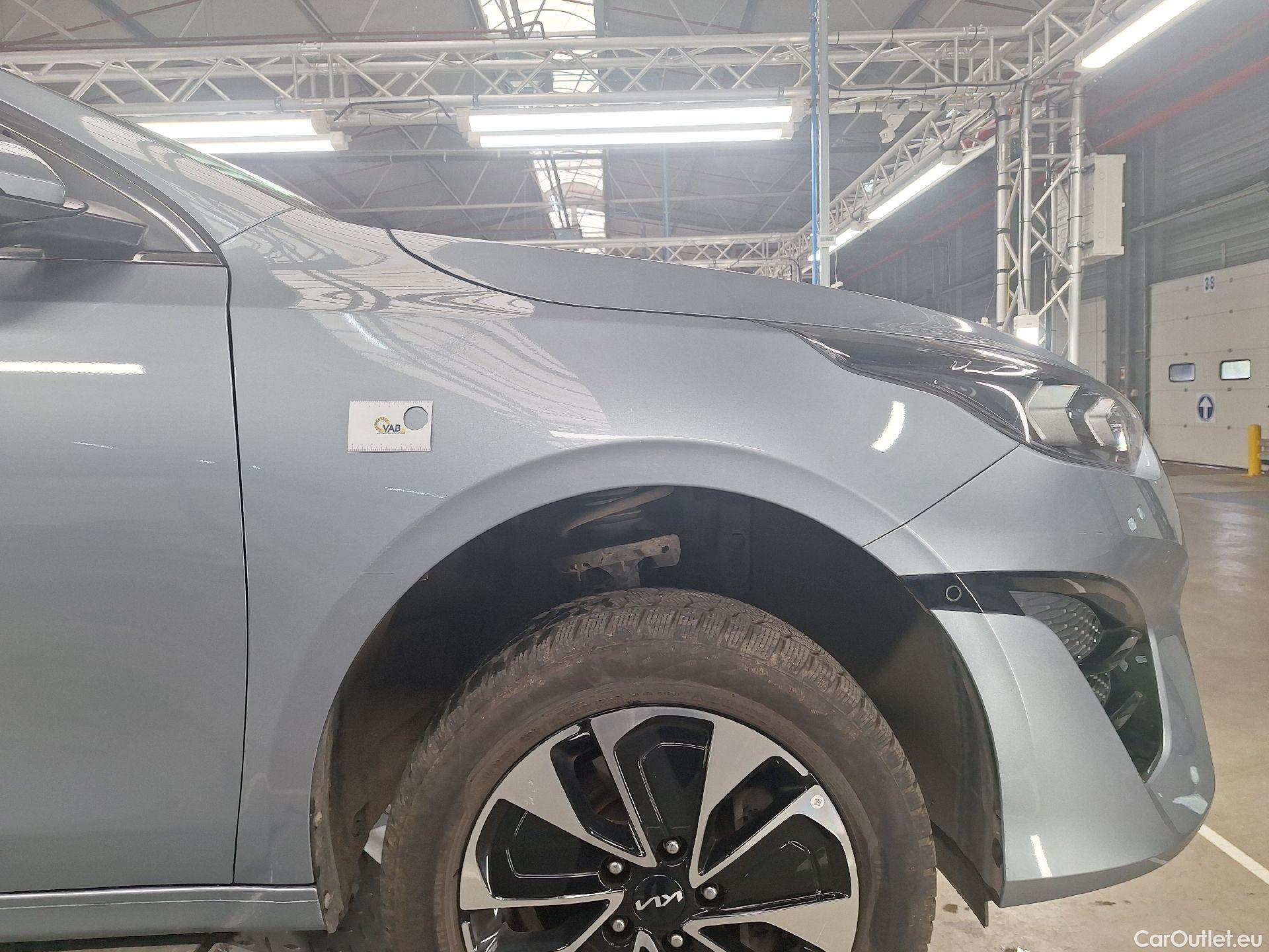  KIA  Cee'd Kia, Ceed SW FL'21 PHEV, KIA  Sportswagon Business Line 1.6 GDi PHEV D #75