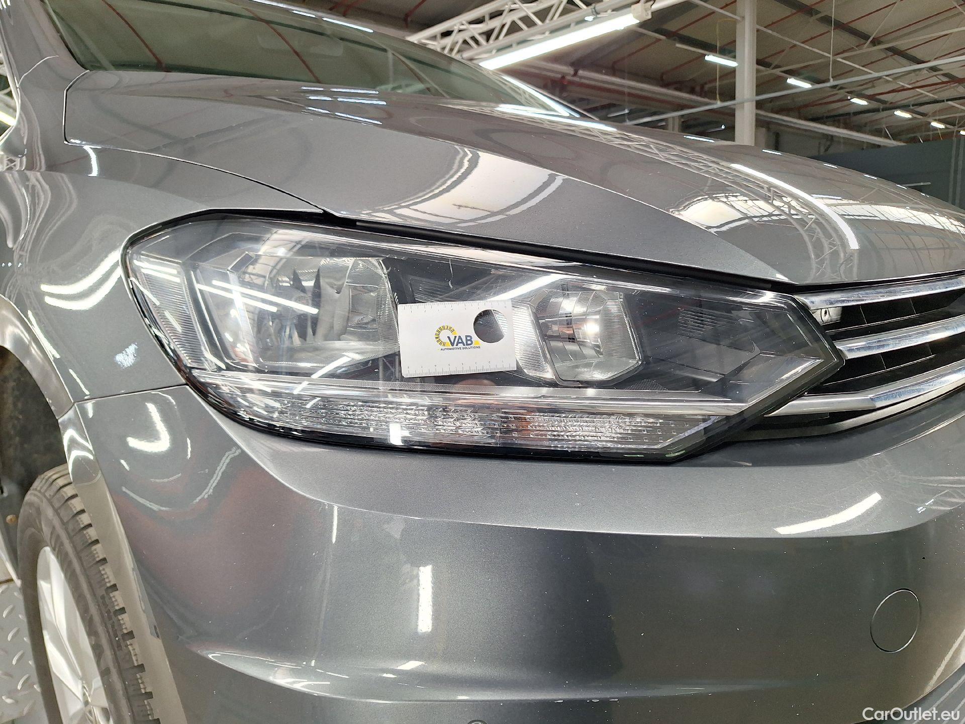  Volkswagen  Touran VW,  '15, Volkswagen  1.6 TDi Highline DSG 5d 7pl #40