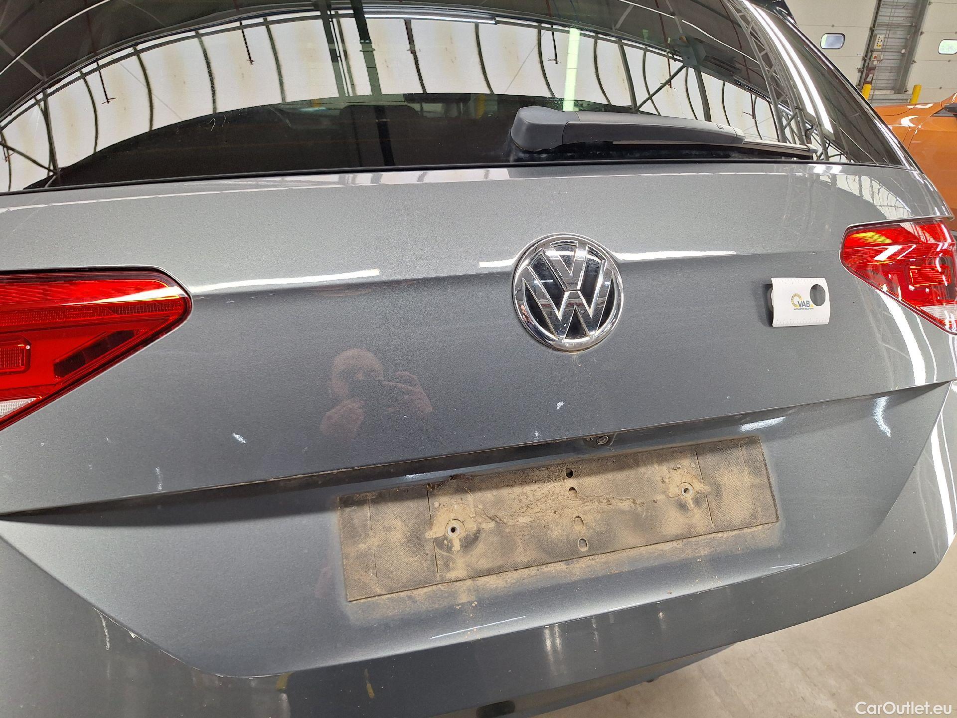  Volkswagen  Touran VW,  '15, Volkswagen  1.6 TDi Highline DSG 5d 7pl #11