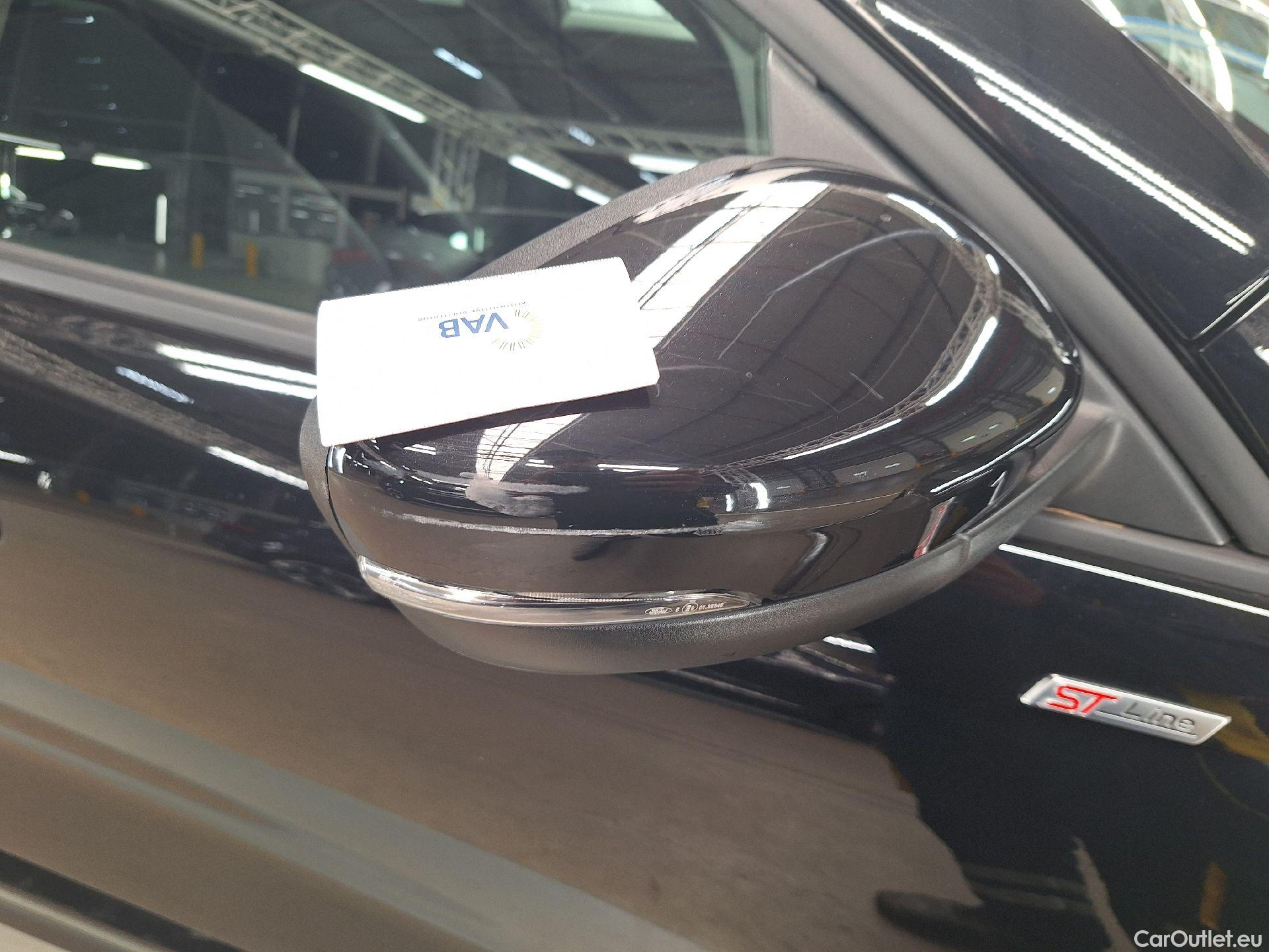  Ford  Kuga Ford,  '19, Ford  2.5i PHEV Aut. 165kW ST-Line X 5d #35