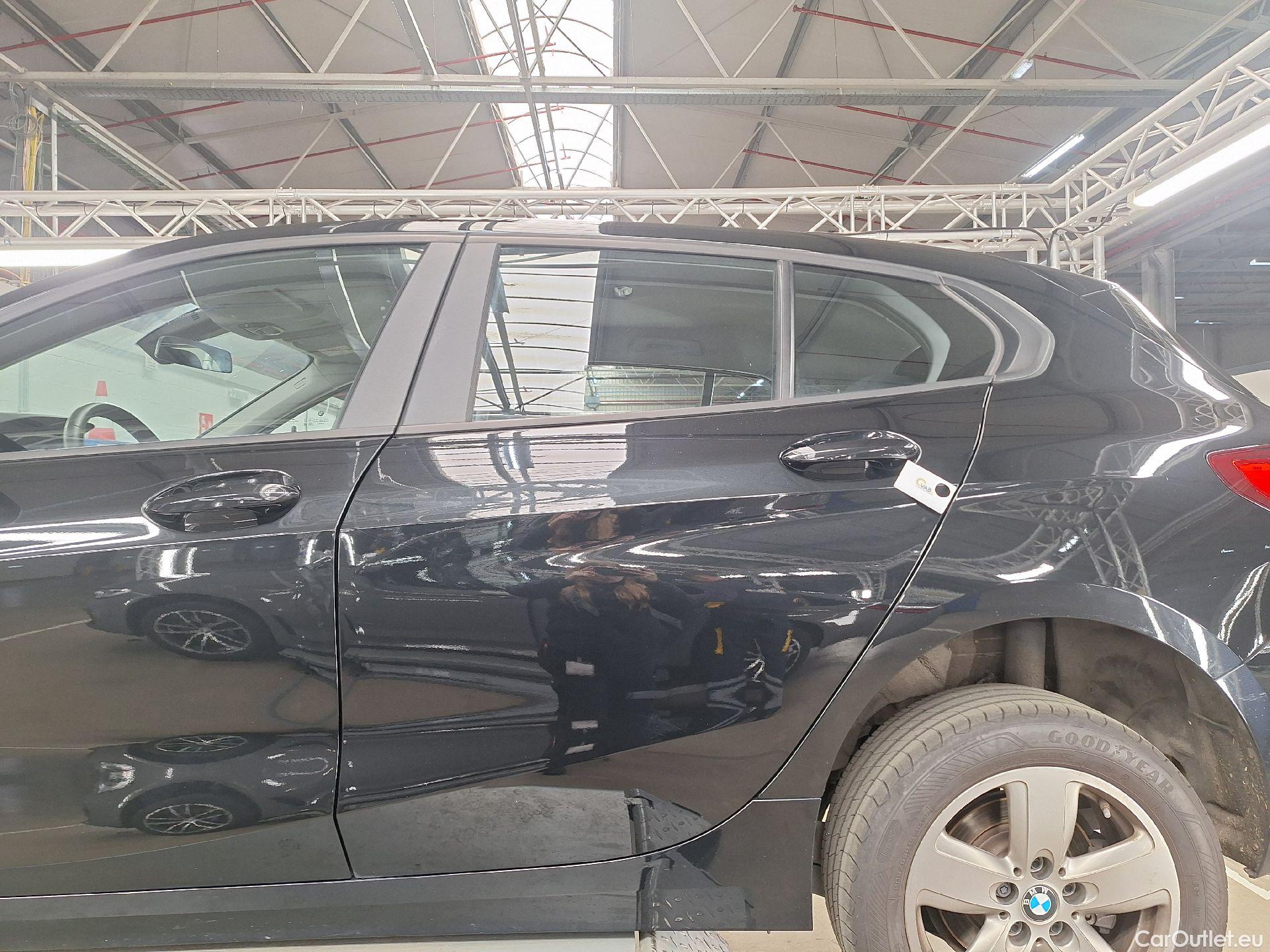  Bmw  Serie 1 BMW, 1-serie '19, BMW 1 Reeks Hatch 116d (85 kW) 5d #36