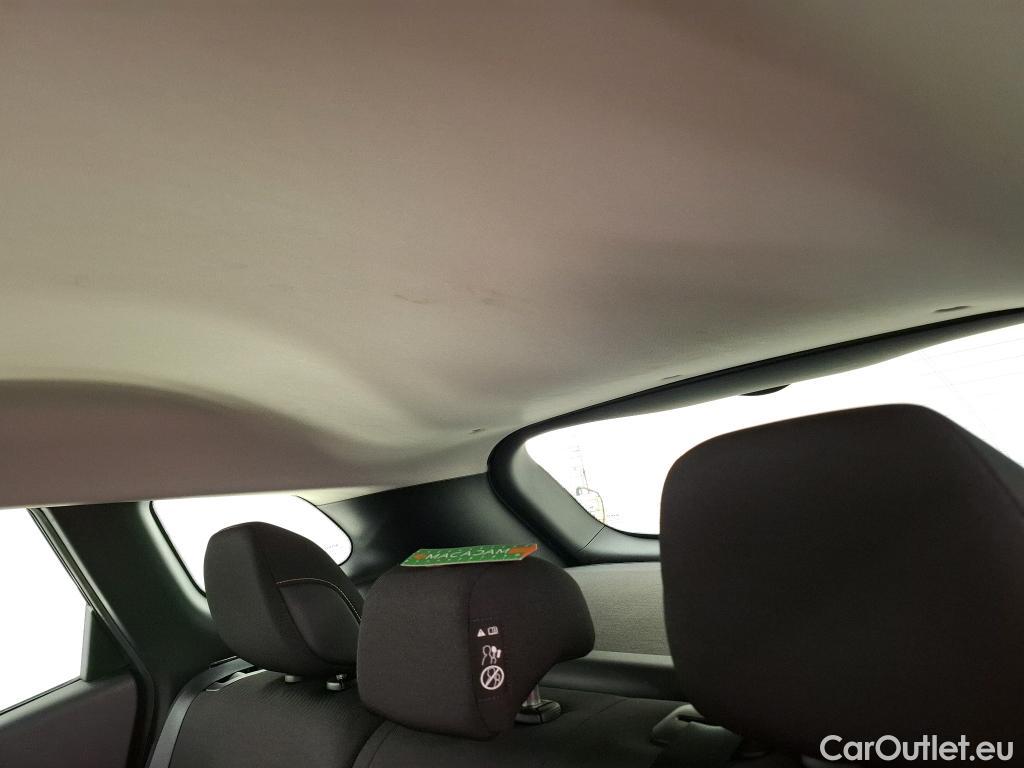  Renault  Kadjar RENAULT  / 2018 / 5P / Crossover Evolution dCi 115 EDC #37