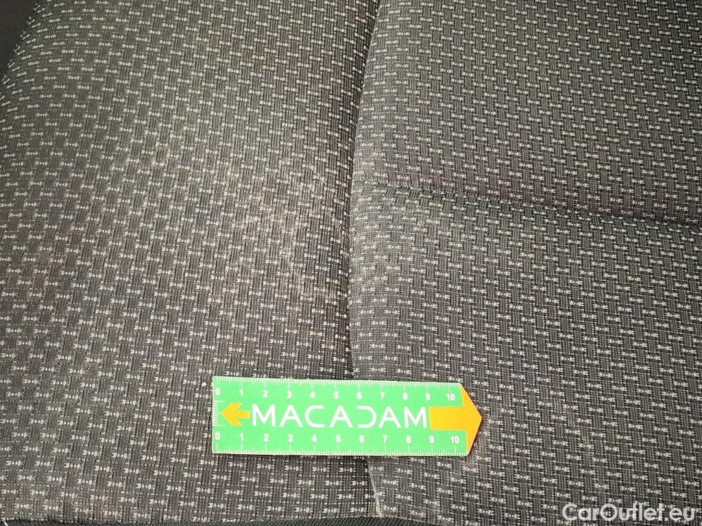  Renault  Kadjar RENAULT  / 2018 / 5P / Crossover Evolution dCi 115 EDC #28