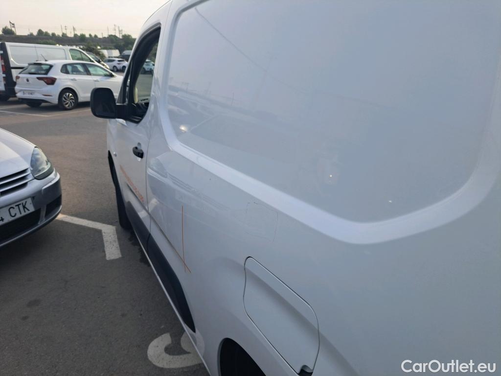  Citroen  Berlingo CITROEN  / 2018 / 3P / furgón derivado de turismo Talla M BlueHDi 100 CONTROL #19
