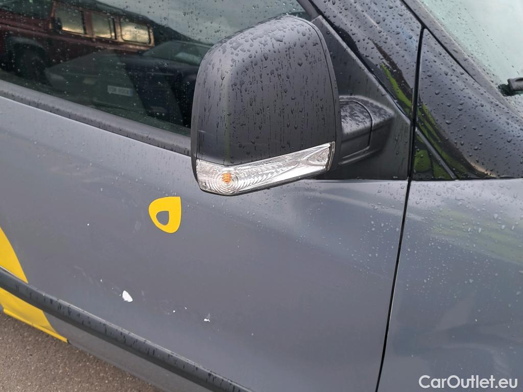 Fiat  Doblo FIAT Doblò Cargo/3P/ Cargo Base Plus 1.3 Mjet 80 CV #24