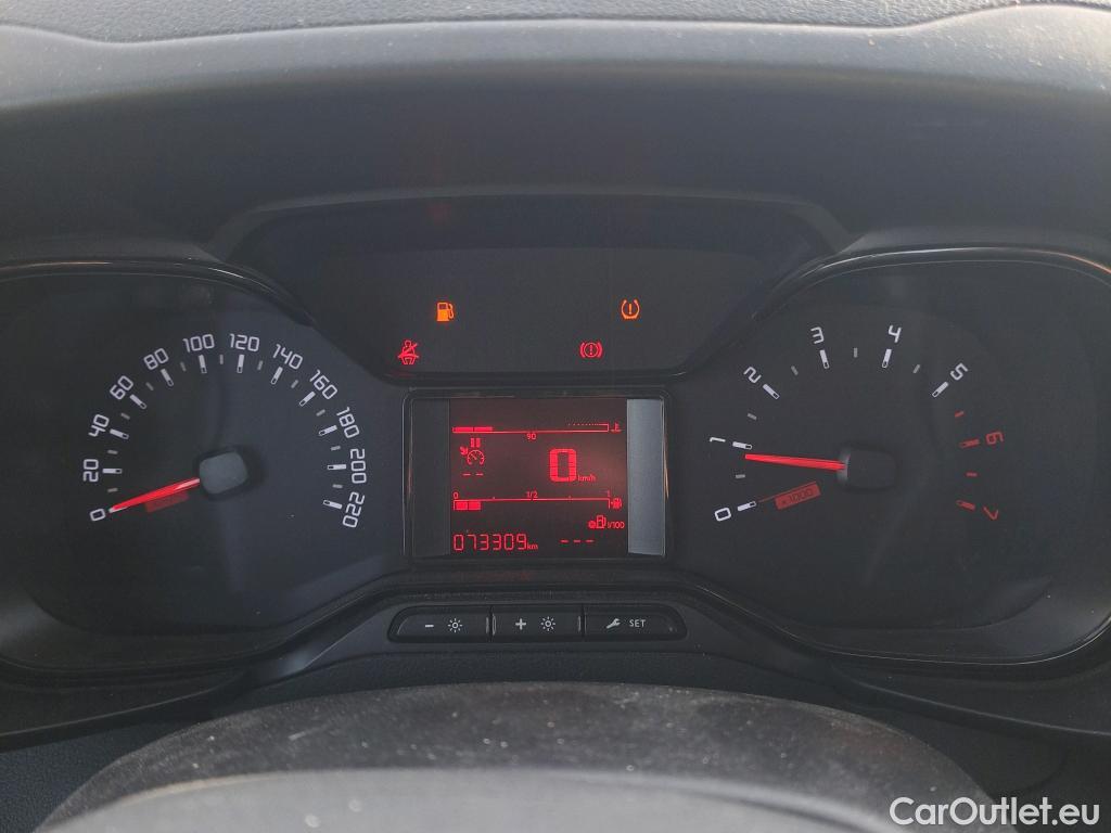  Citroen  Berlingo CITROEN  / 2018 / 3P / furgón derivado de turismo Talla M BlueHDi 100 CONTROL #31
