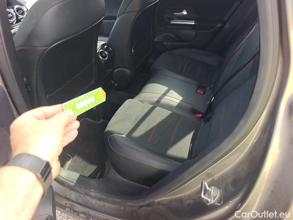  Mercedes  GLA MERCEDES-BENZ  / 2020 / 5P / todoterreno  200 D #8