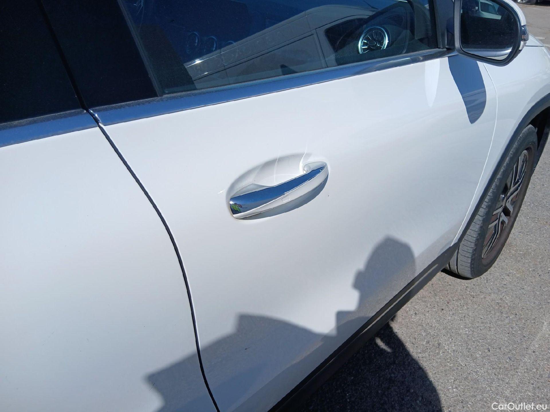  Mercedes  GLA MERCEDES-BENZ  / 2020 / 5P / todoterreno  200 D #27