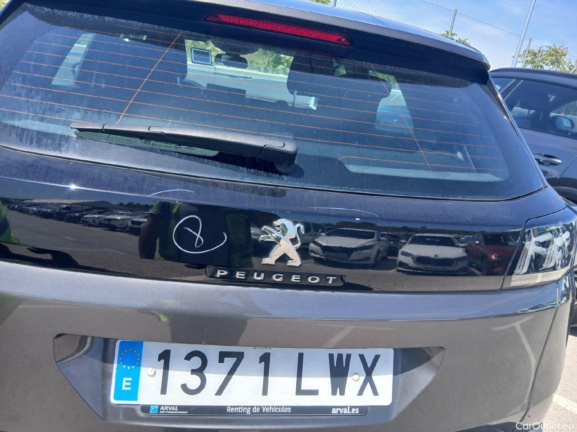  Peugeot  3008 PEUGEOT  / 2020 / 5P / todoterreno 1.5 BlueHDi 96kW (130CV) S&S Active Pack (CM2) #24