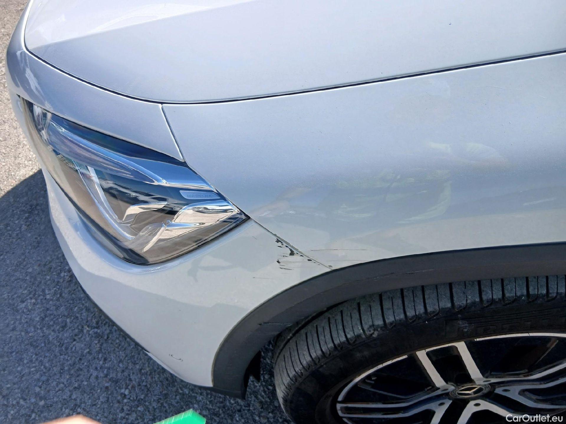  Mercedes  GLA MERCEDES-BENZ  / 2020 / 5P / todoterreno  200 D #5