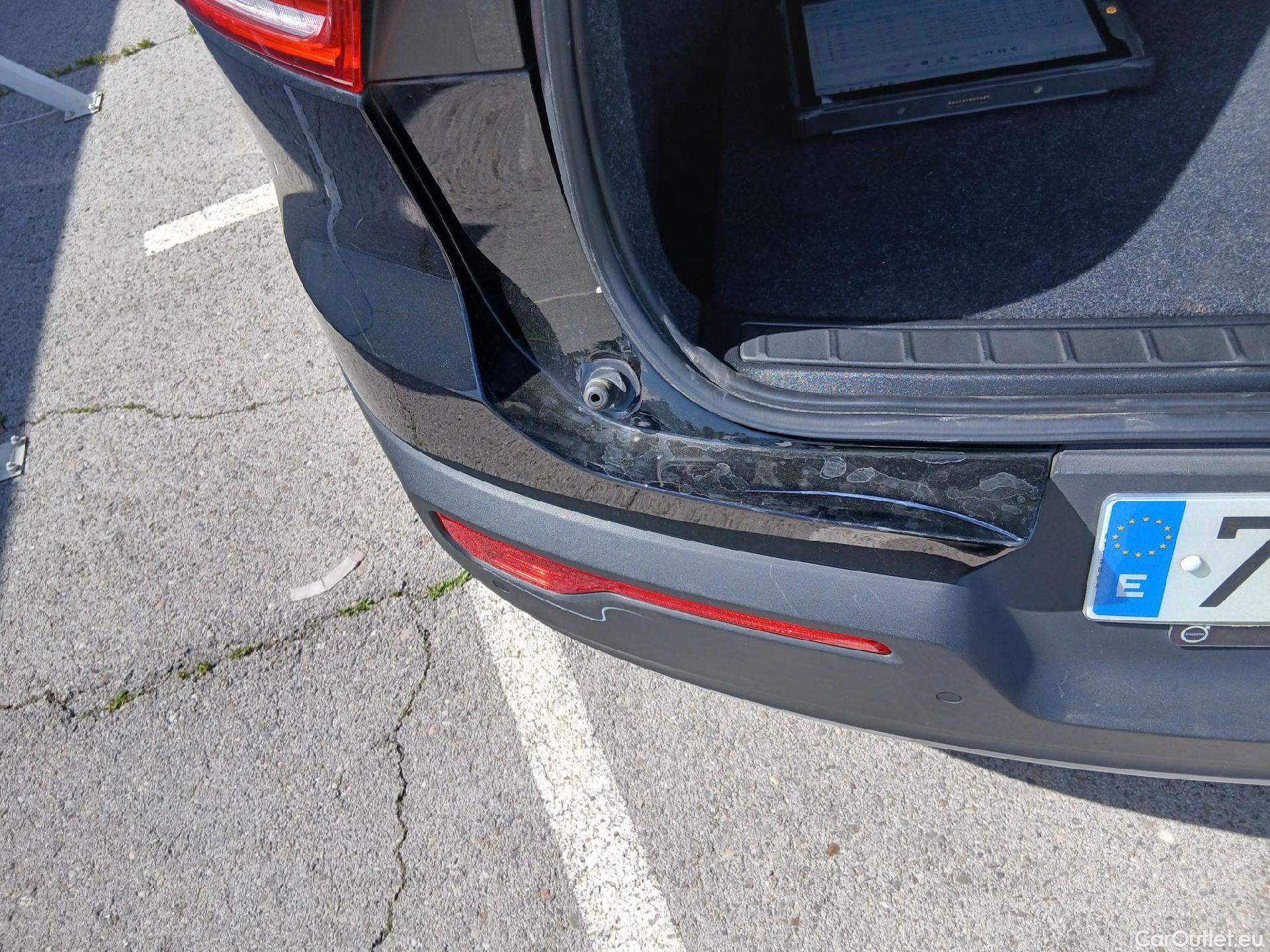  Volvo  XC 40 VOLVO XC40 / 2017 / 5P / todoterreno 1.5 T2 Momentum Pro Auto #17