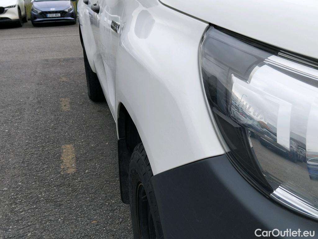  Toyota  Hilux TOYOTA  VU 4p 7G pickup 2.4 D-4D Cabina Doble GX 4x4 #25