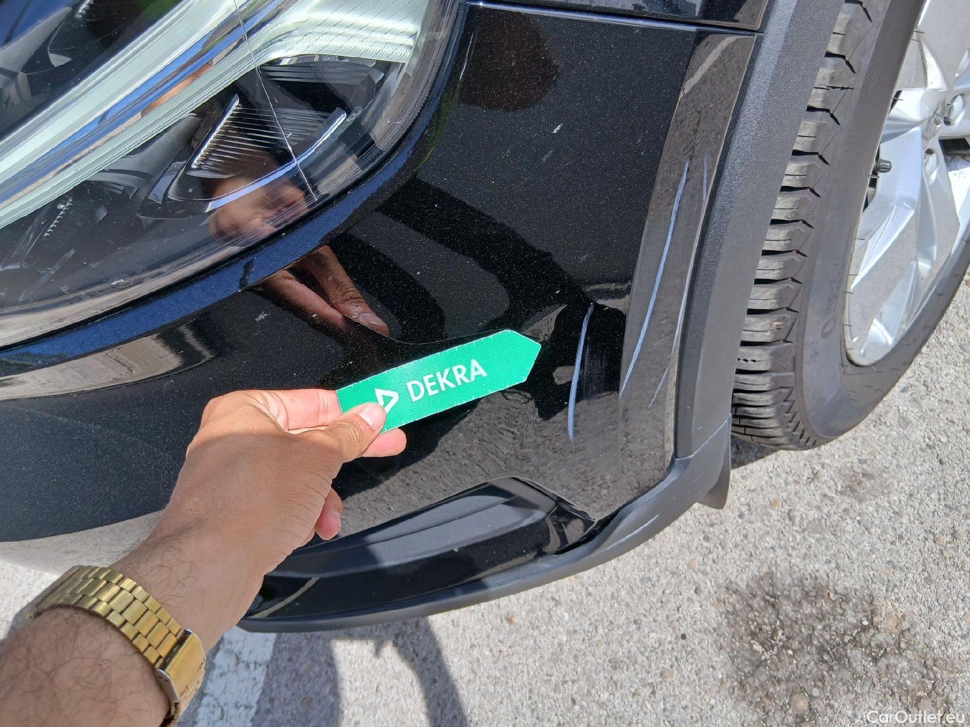  Volvo  XC 40 VOLVO XC40 / 2017 / 5P / todoterreno 1.5 T2 Momentum Pro Auto #2